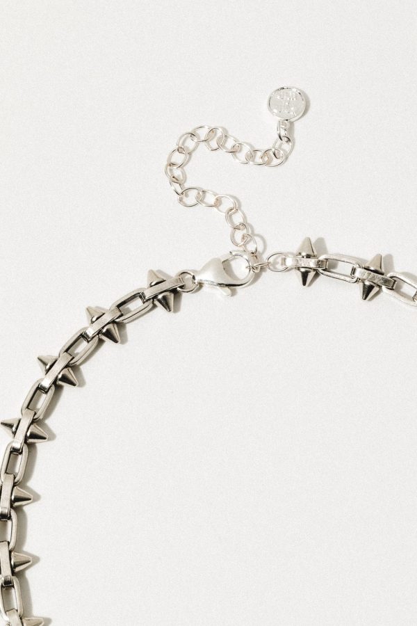 Edgy Spike Chain Necklace - Image 6