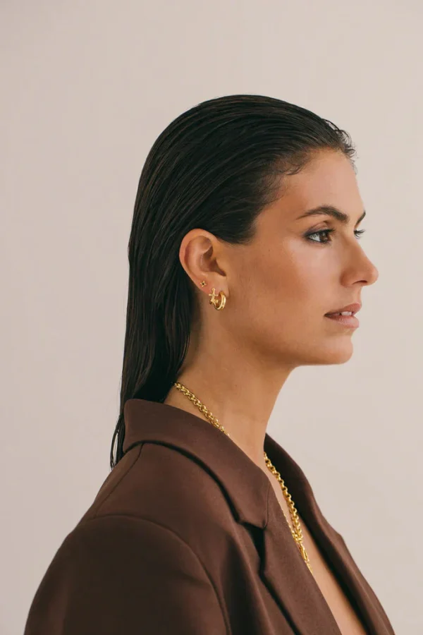 Chic Nautical Anchor Earring - Image 4
