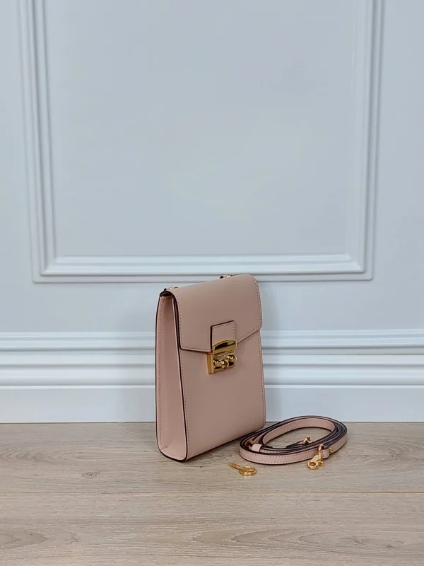 Elegant Pastel Crossbody Bag - Image 3